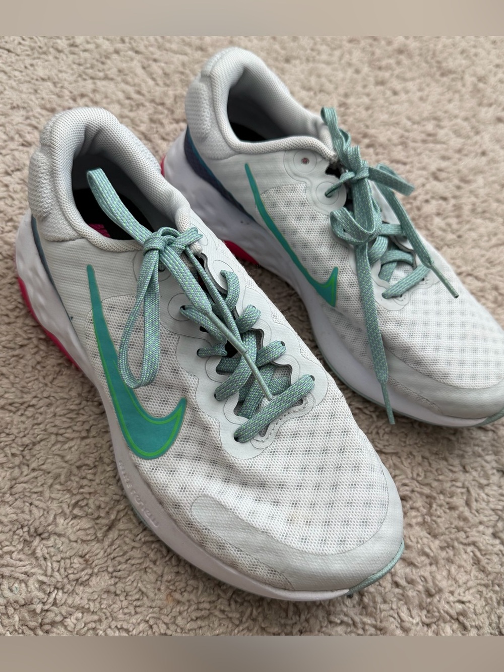 Nike Women’s Athletic Shoe - Light Gray with Teal and Pink Accents